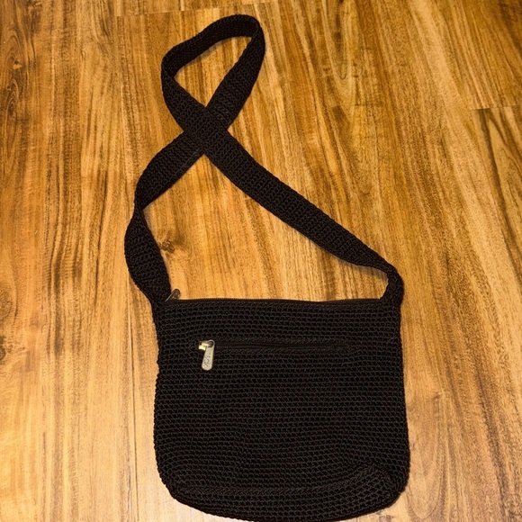 The Sak Handbags - Sak women’s purse shoulder bag black woven classic small zipper pockets Preloved